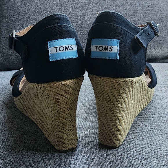 Toms Wedges s10 - Picture 2 of 6